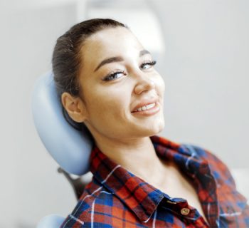 Why Connect with Wisdom Teeth Dentist in Surrey?